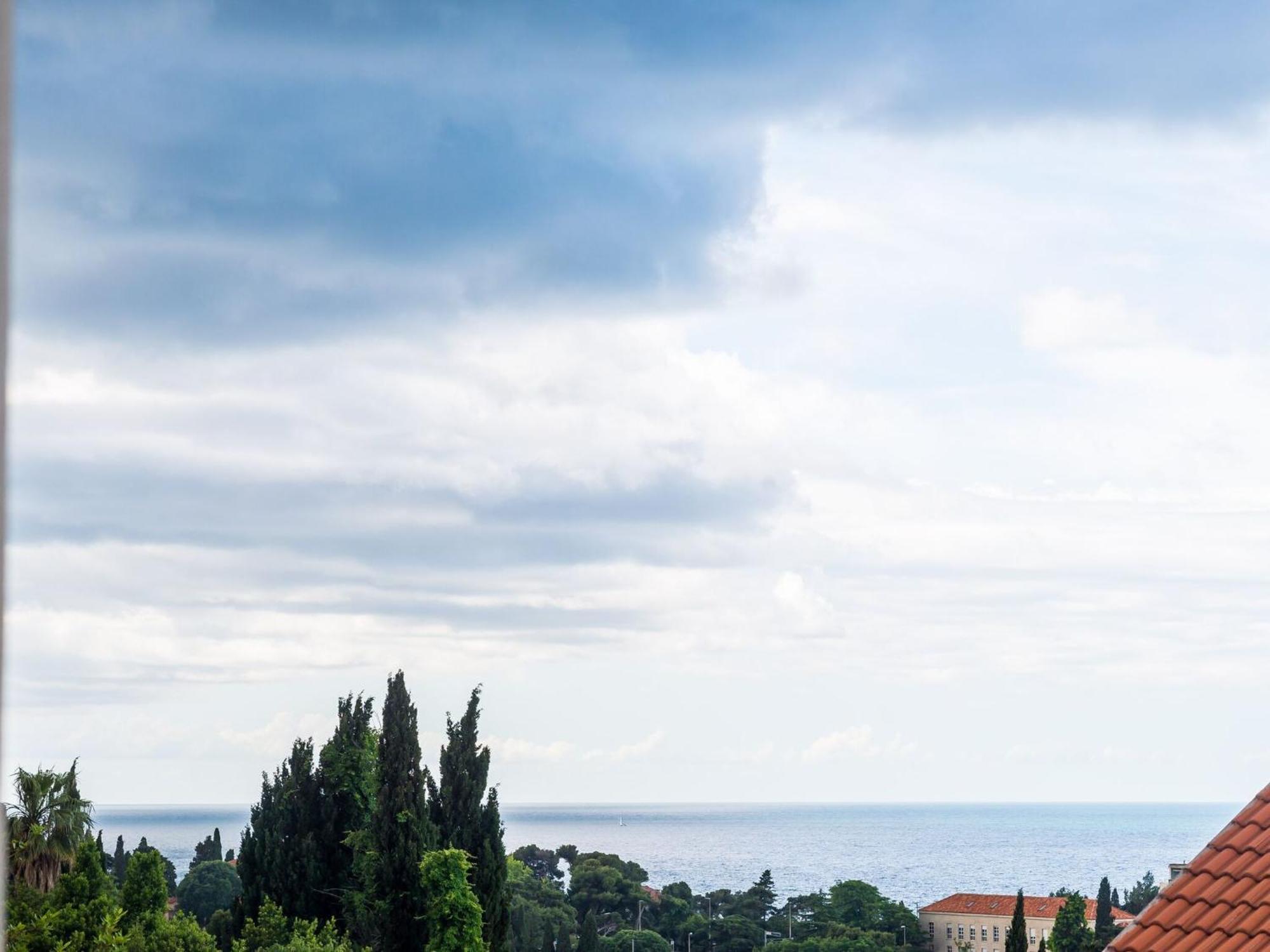 Miracle Apartments - Comfort Studio Apartment With Terrace And City View Dubrovnik Exterior photo