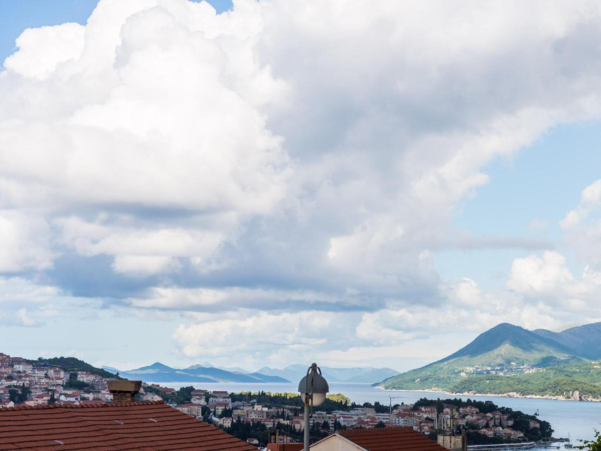 Miracle Apartments - Comfort Studio Apartment With Terrace And City View Dubrovnik Exterior photo